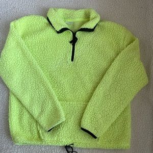 xxl sweater beautiful sharp color .